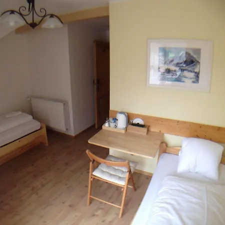 Seehotel Am Hallstaettersee 2*