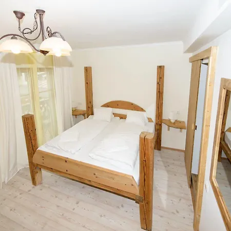 Seehotel Am Hallstaettersee אוברטראון