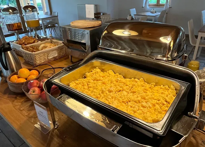 Hotel Seehotel Am Hallstaettersee 2*