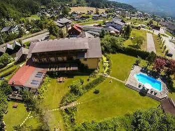 Hotel Seehotel Am Hallstaettersee 2*