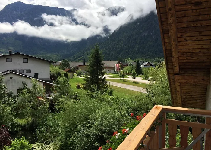 Hotel Seehotel Am Hallstättersee 2*