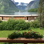 Seehotel Am Hallstaettersee 2*